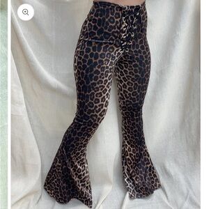 MXCI Stevie Flared Velvet Pants leopard